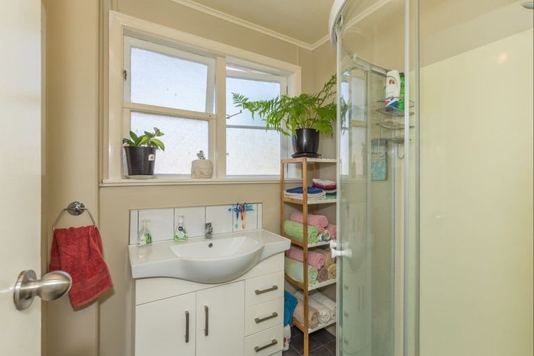 Photo of property in 577 Queen Street East, Levin, 5510