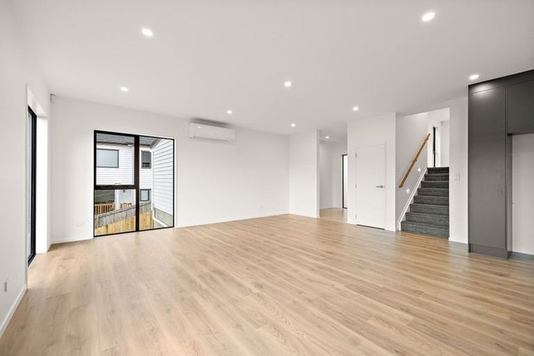 Photo of property in 2 Mara Waina Place, Swanson, Auckland, 0614