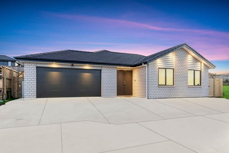 Photo of property in 5 Titchmarsh Lane, Pokeno, 2402