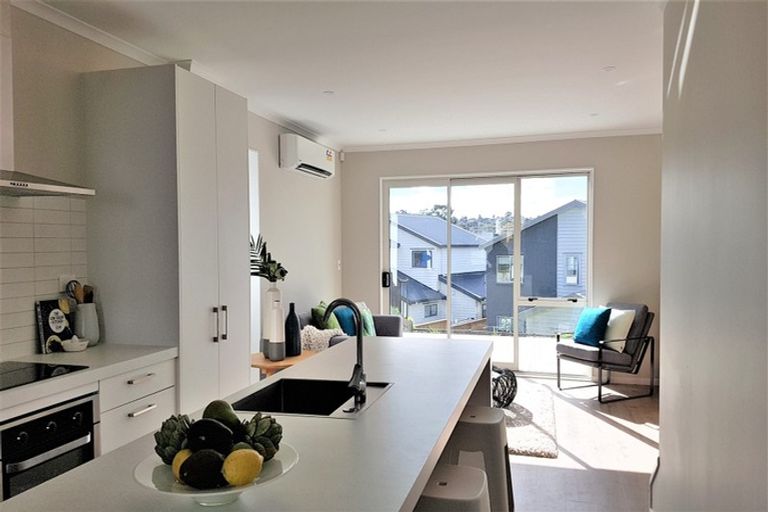 Photo of property in 64 Manutewhau Road, Massey, Auckland, 0614