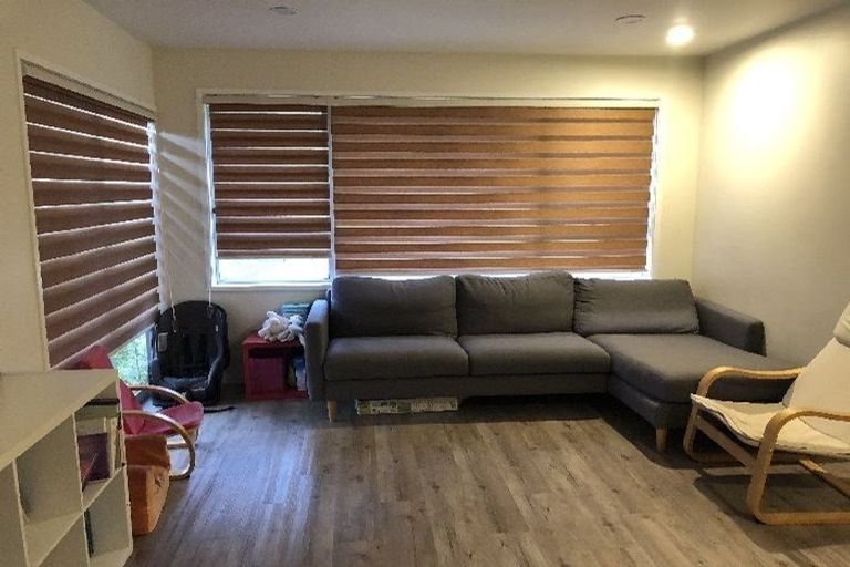 Photo of property in 31 Lavery Place, Sunnynook, Auckland, 0632