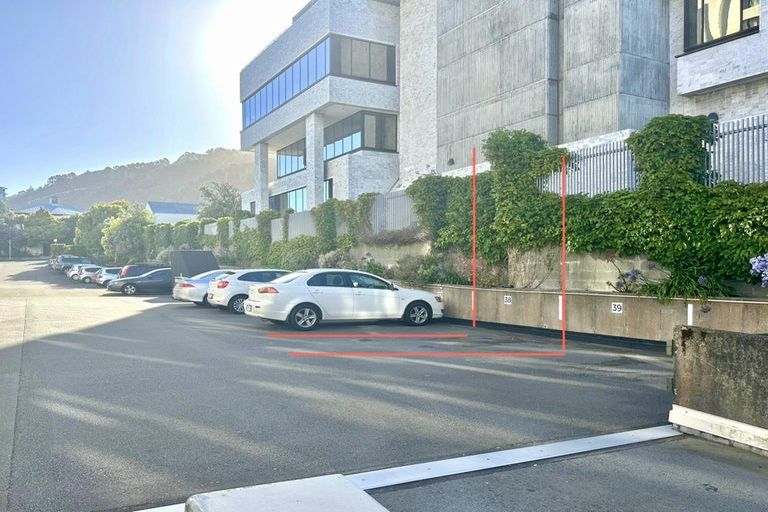 Photo of property in Hobson Court Flats, 65/70 Hobson Street, Thorndon, Wellington, 6011