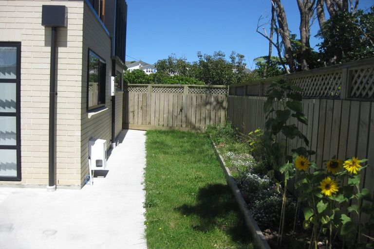 Photo of property in 23 Petherick Crescent, Johnsonville, Wellington, 6037