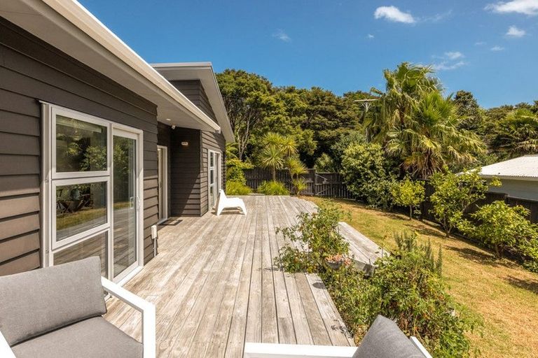 Photo of property in 19 Sea View Road, Ostend, Waiheke Island, 1081