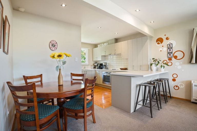 Photo of property in 2/4 Hudson Street, Bryndwr, Christchurch, 8053