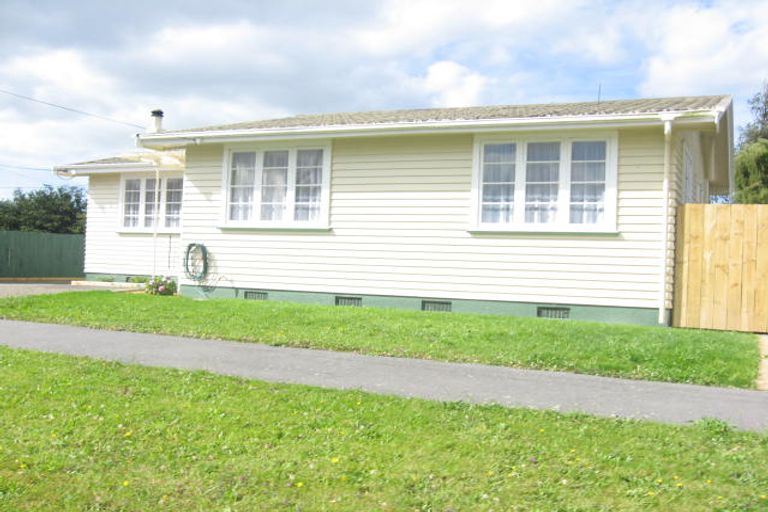 Photo of property in 20 Hamilton Street, Pahiatua, 4910