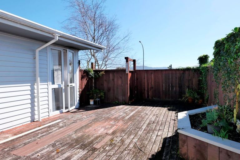 Photo of property in 80 Michael Road, Paraparaumu Beach, Paraparaumu, 5032