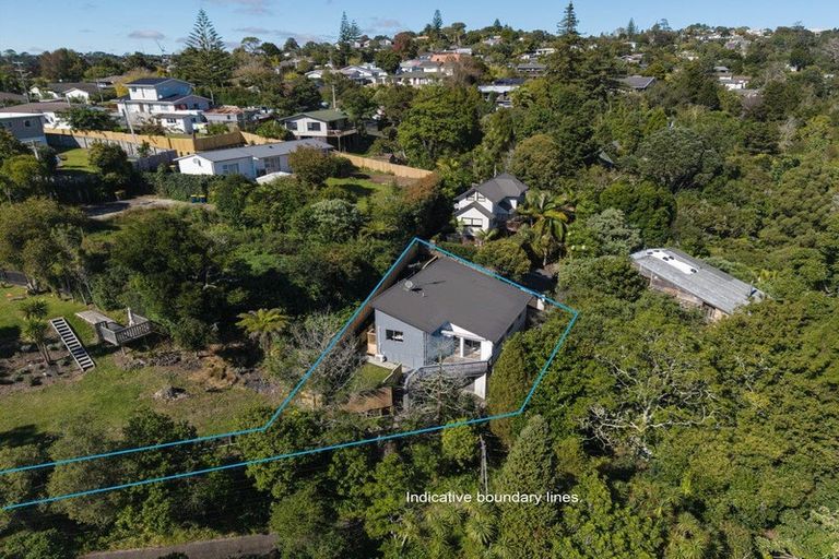 Photo of property in 168 Verbena Road, Birkdale, Auckland, 0626