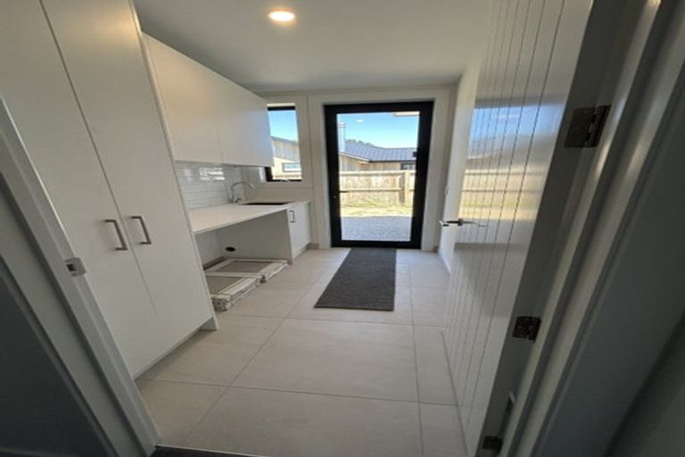 Photo of property in 23 Joe Brown Drive, Albert Town, Wanaka, 9305