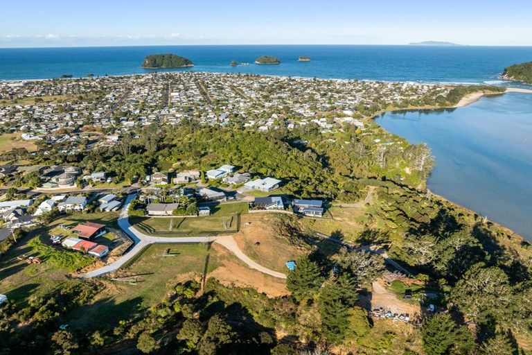 Photo of property in 409 The Drive, Whangamata, 3620