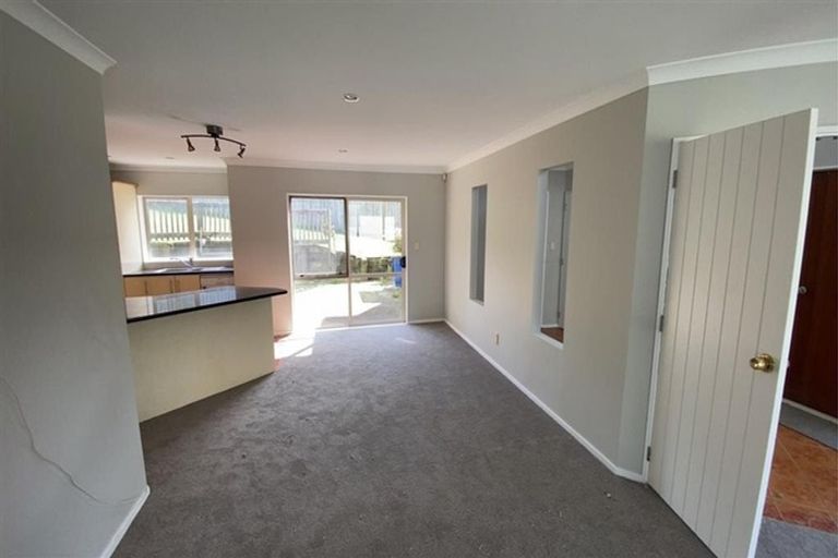Photo of property in 16 Killybegs Drive, Pinehill, Auckland, 0632