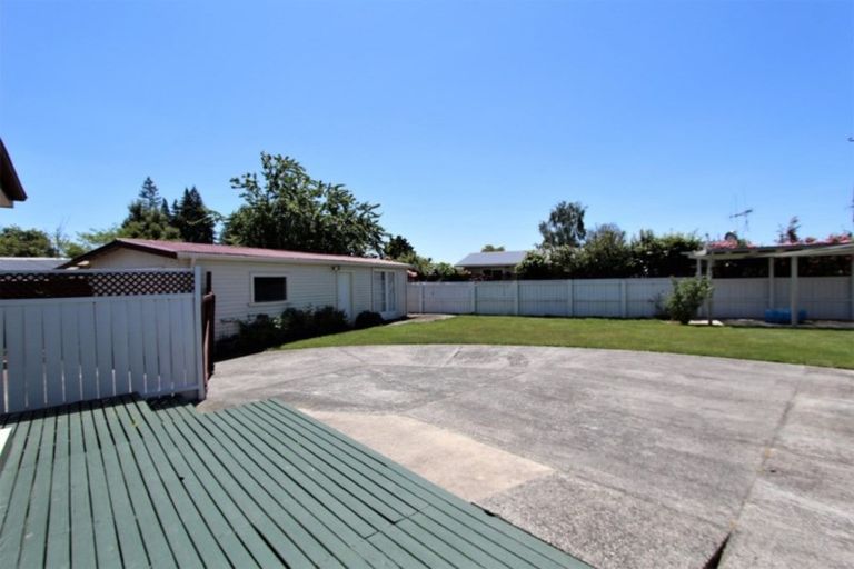 Photo of property in 16 Kenmore Place, Tokoroa, 3420