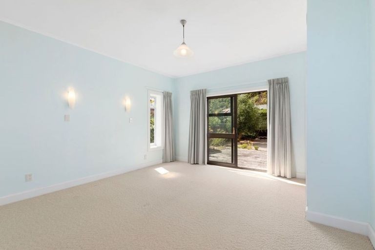 Photo of property in 97 Oroua Street, Eastbourne, Lower Hutt, 5013