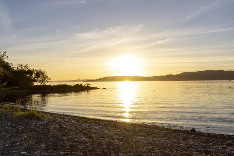 Photo of property in 4/18 Chad Street, Rainbow Point, Taupo, 3330