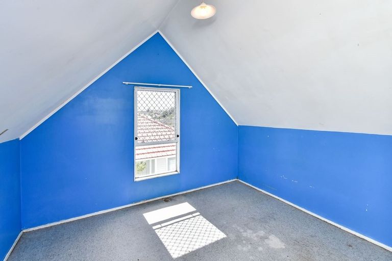 Photo of property in 1/42 Orams Road, Hillpark, Auckland, 2102