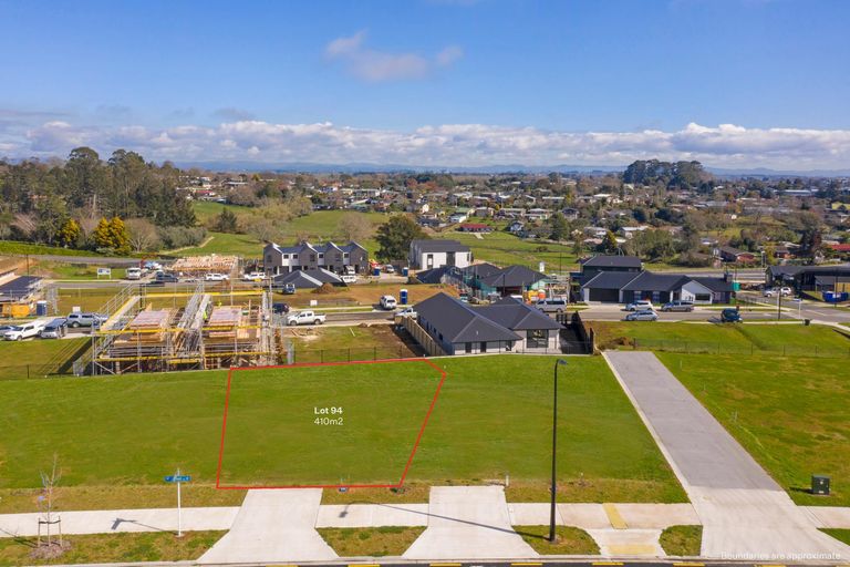 Photo of property in 32 Taahunui Rise, Peacocke, 3206