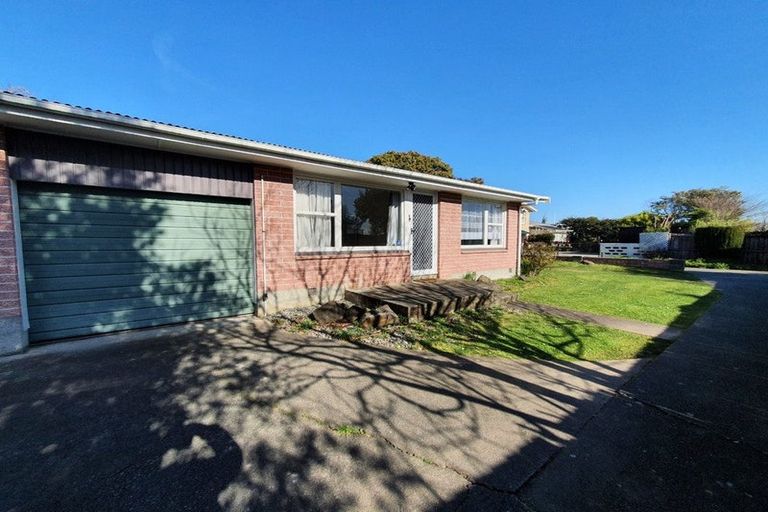 Photo of property in 1/100 Roberta Drive, Somerfield, Christchurch, 8024
