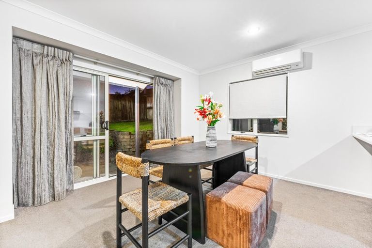 Photo of property in 305 Royal Road, Massey, Auckland, 0614