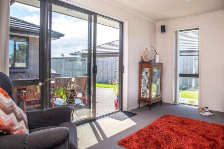 Photo of property in 1 Sando Way, One Tree Point, 0118