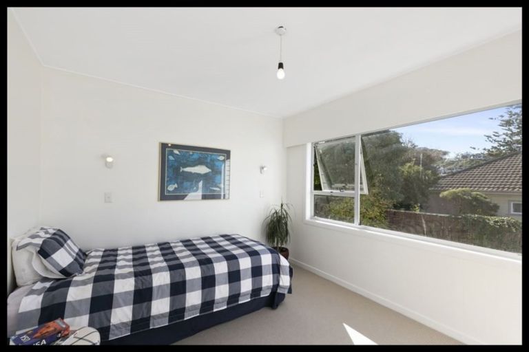 Photo of property in 19a Woodmancote Road, Khandallah, Wellington, 6035