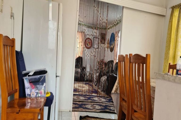 Photo of property in 119 Mahia Road, Wattle Downs, Auckland, 2103