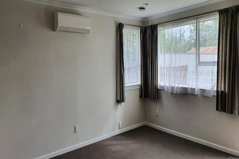 Photo of property in 2/10 Owens Terrace, Upper Riccarton, Christchurch, 8041