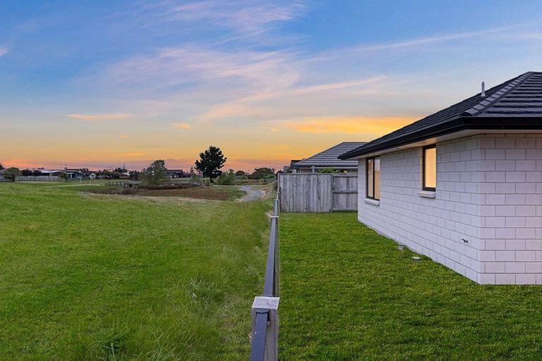Photo of property in 59 Harding Drive, Papamoa Beach, Papamoa, 3118
