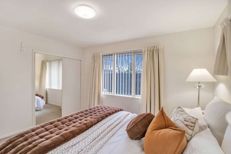 Photo of property in 1/117 Yaldhurst Road, Sockburn, Christchurch, 8042