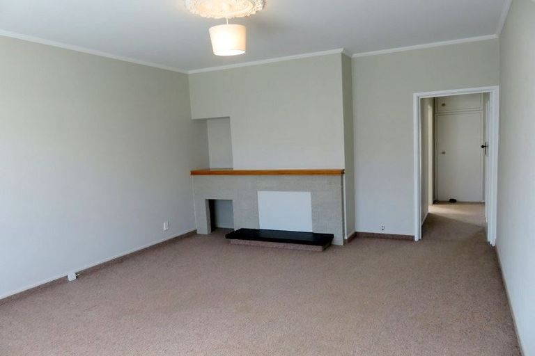 Photo of property in 611 Avenue Road West, Saint Leonards, Hastings, 4120