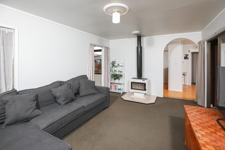 Photo of property in 24 Jasmine Avenue, Dinsdale, Hamilton, 3204