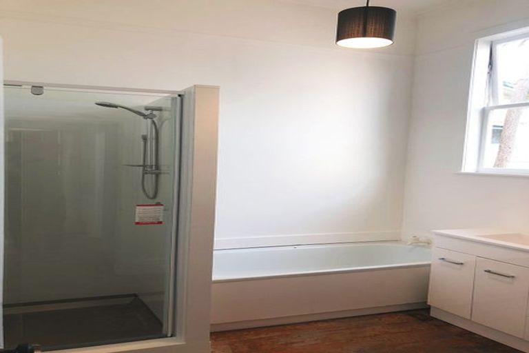 Photo of property in 74 Coromandel Street, Newtown, Wellington, 6021