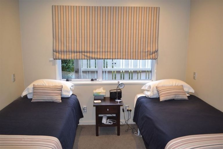 Photo of property in 53 Strowan Road, Strowan, Christchurch, 8052