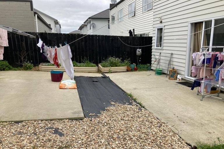 Photo of property in 43 Treestump Road, Takanini, 2112