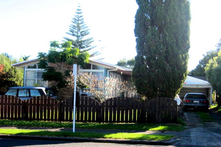 Photo of property in 9 Swallow Drive, Manurewa, Auckland, 2102