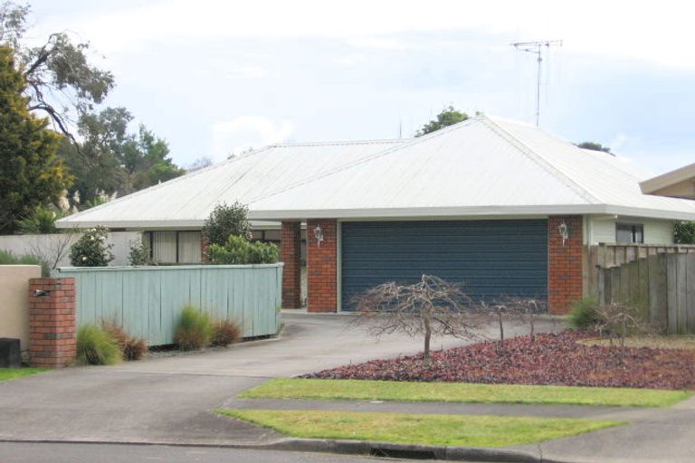 Photo of property in 48 Ashley Street, St Andrews, Hamilton, 3200