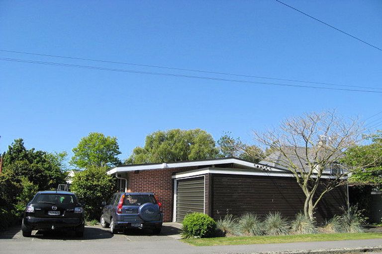Photo of property in 23 Woodford Terrace, Ilam, Christchurch, 8053