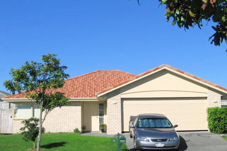 Photo of property in 72 Hillwell Drive, Henderson, Auckland, 0612