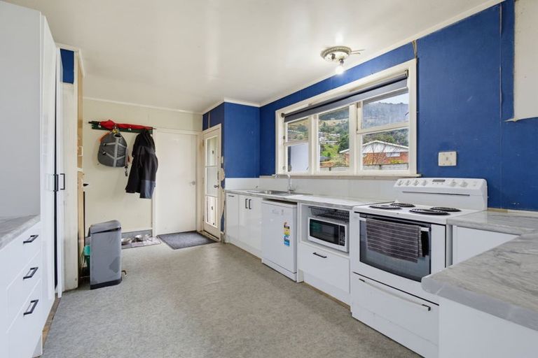 Photo of property in 9 Henry Street, Western Heights, Rotorua, 3015
