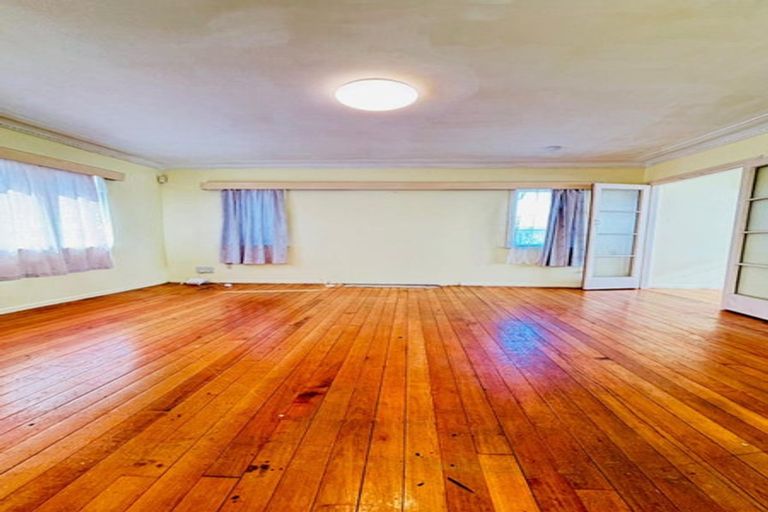 Photo of property in 47 Mckean Avenue, Manurewa, Auckland, 2102