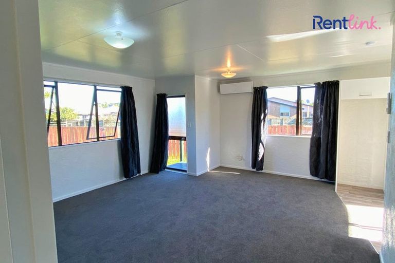 Photo of property in 43a Lyn Grove, Papamoa Beach, Papamoa, 3118