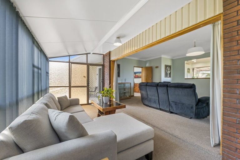 Photo of property in 3 Brassey Street, Waverley, 4510