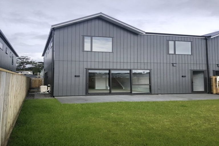 Photo of property in 34 Cambie Avenue, Red Beach, 0932