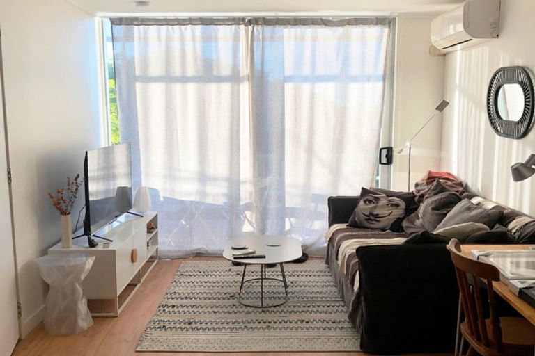 Photo of property in 2 Maungawhau Road, Epsom, Auckland, 1023