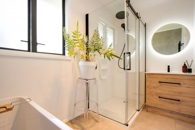 Photo of property in 1 Jellicoe Place, Tamatea, Napier, 4112