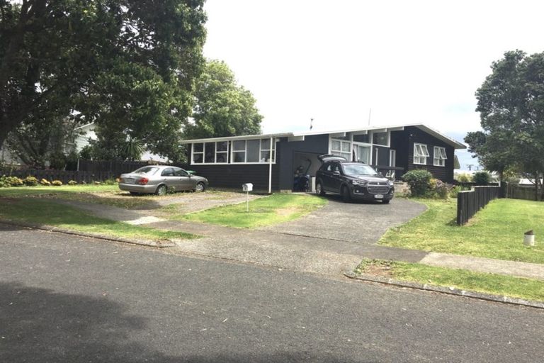 Photo of property in 5 Ben Lora Place, Mangere East, Auckland, 2024