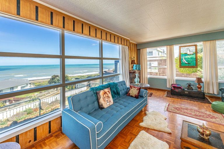 Photo of property in 8 Kapiti Terrace, Castlecliff, Whanganui, 4501