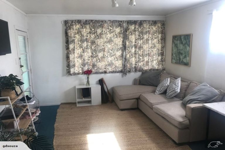 Photo of property in 4/49 Miro Street, New Lynn, Auckland, 0600