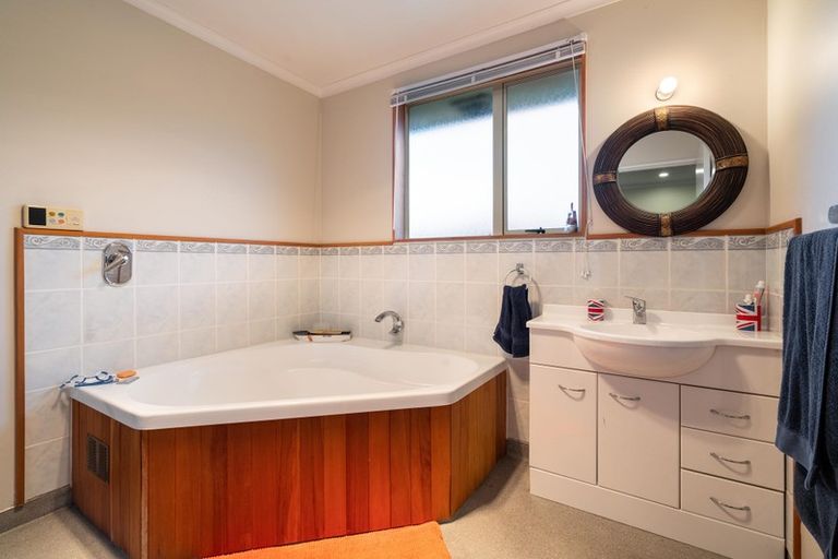 Photo of property in 33 Seaton Road, Portobello, Dunedin, 9014