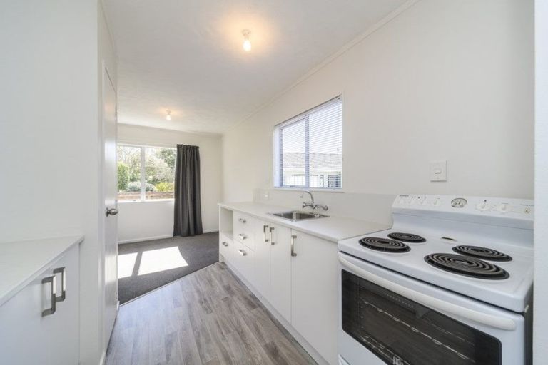 Photo of property in 52a Newton Place, Westbrook, Palmerston North, 4412