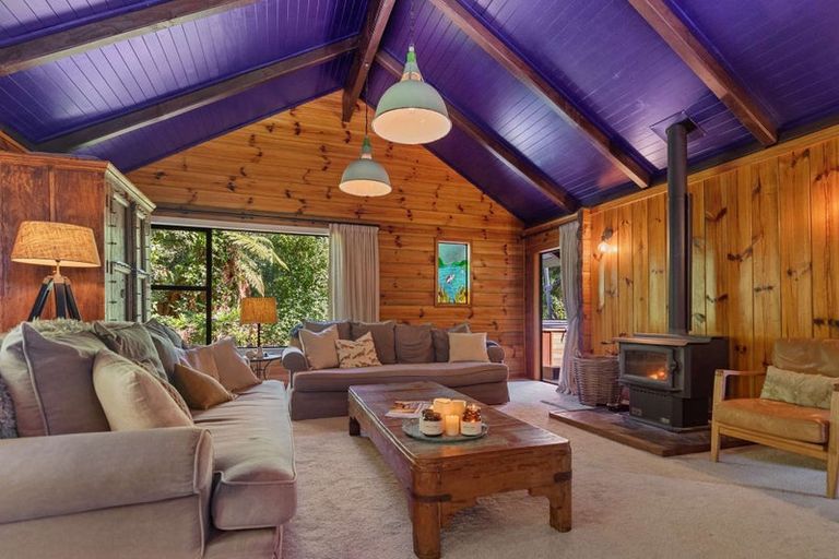 Photo of property in 16 Tombleson Road, Lake Rotoma, Rotorua, 3074